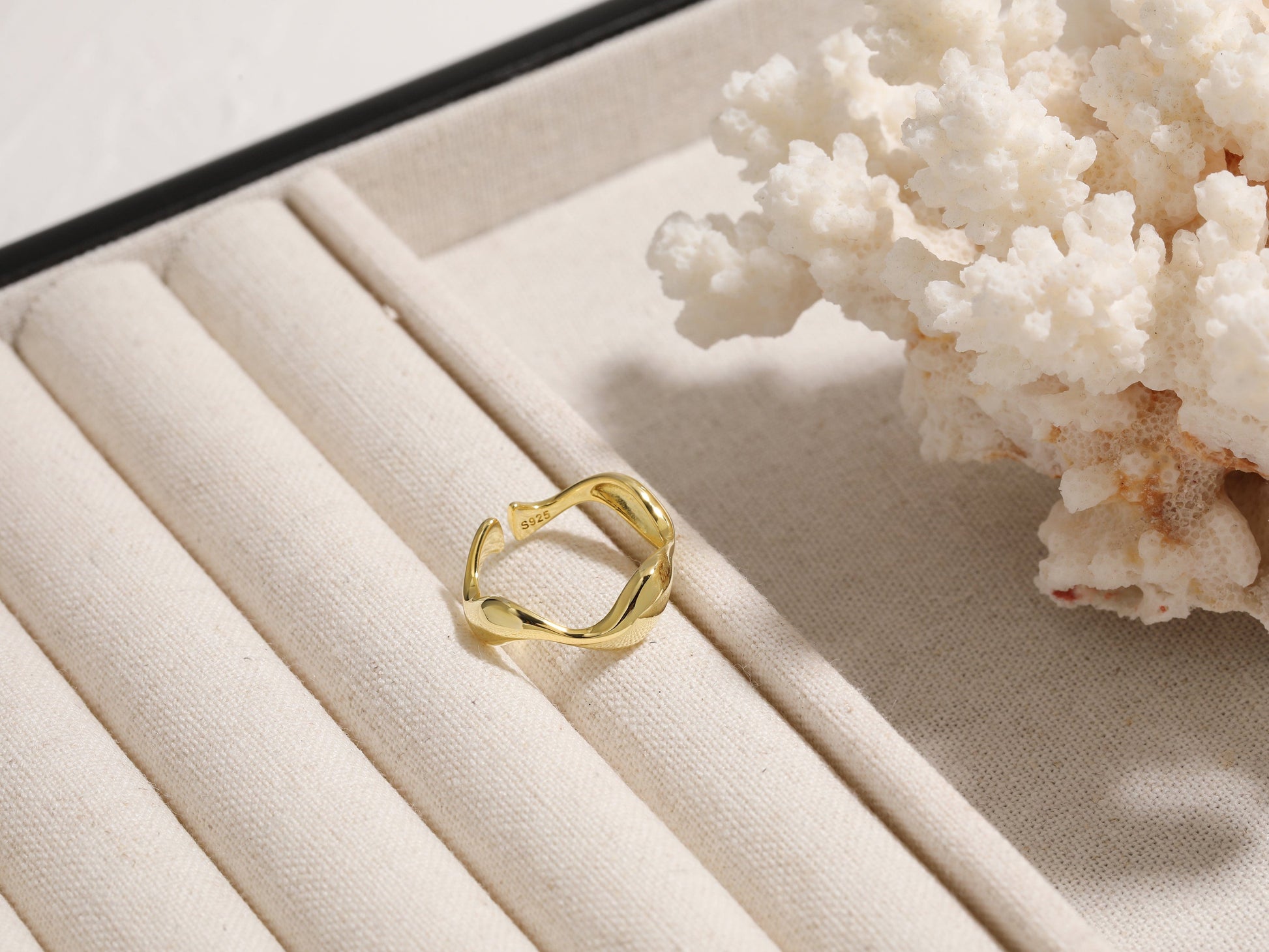 Ocean Wave Zigzag Ring Ocean Wave Zigzag Ring