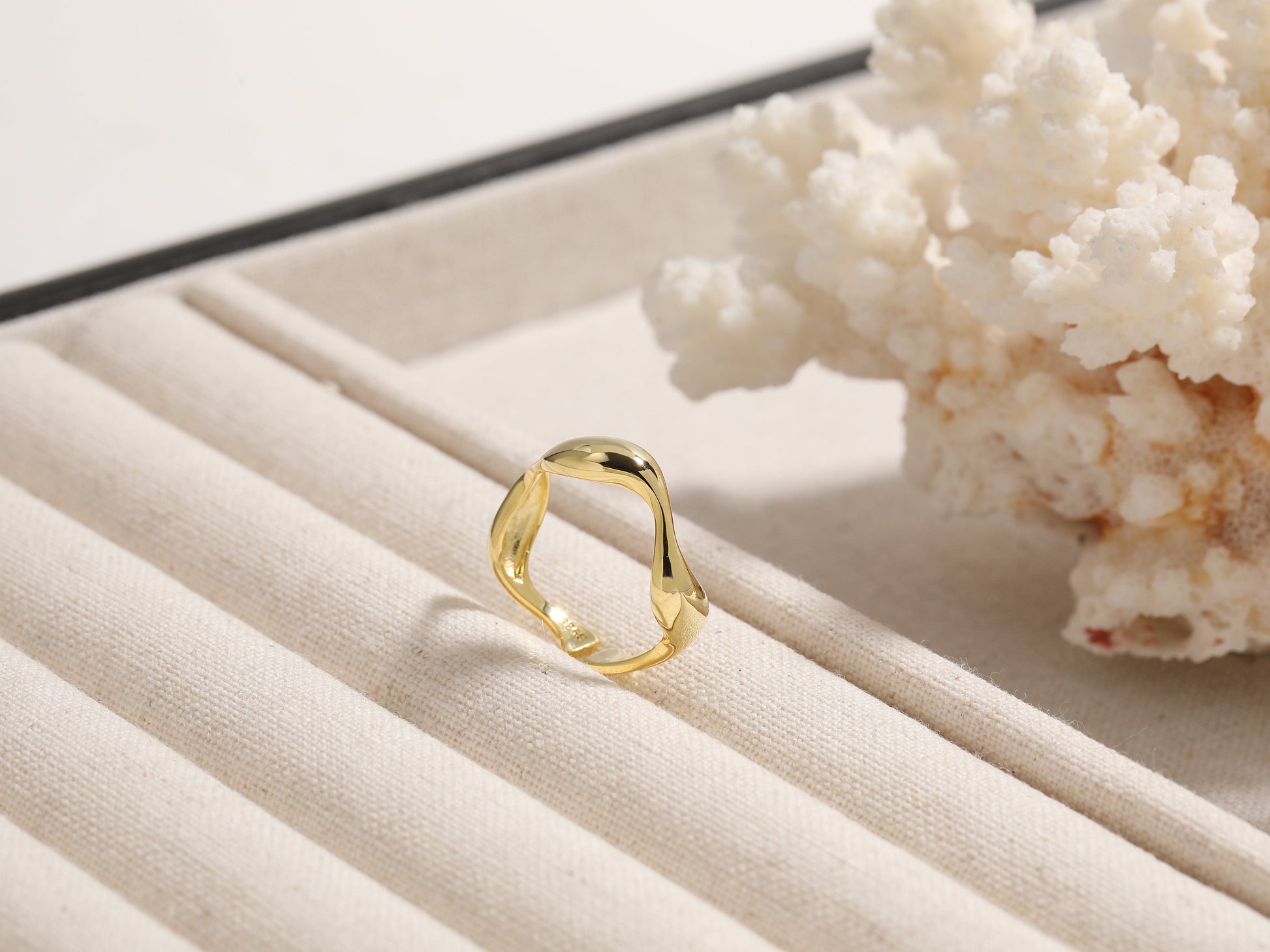 Ocean Wave Zigzag Ring Ocean Wave Zigzag Ring