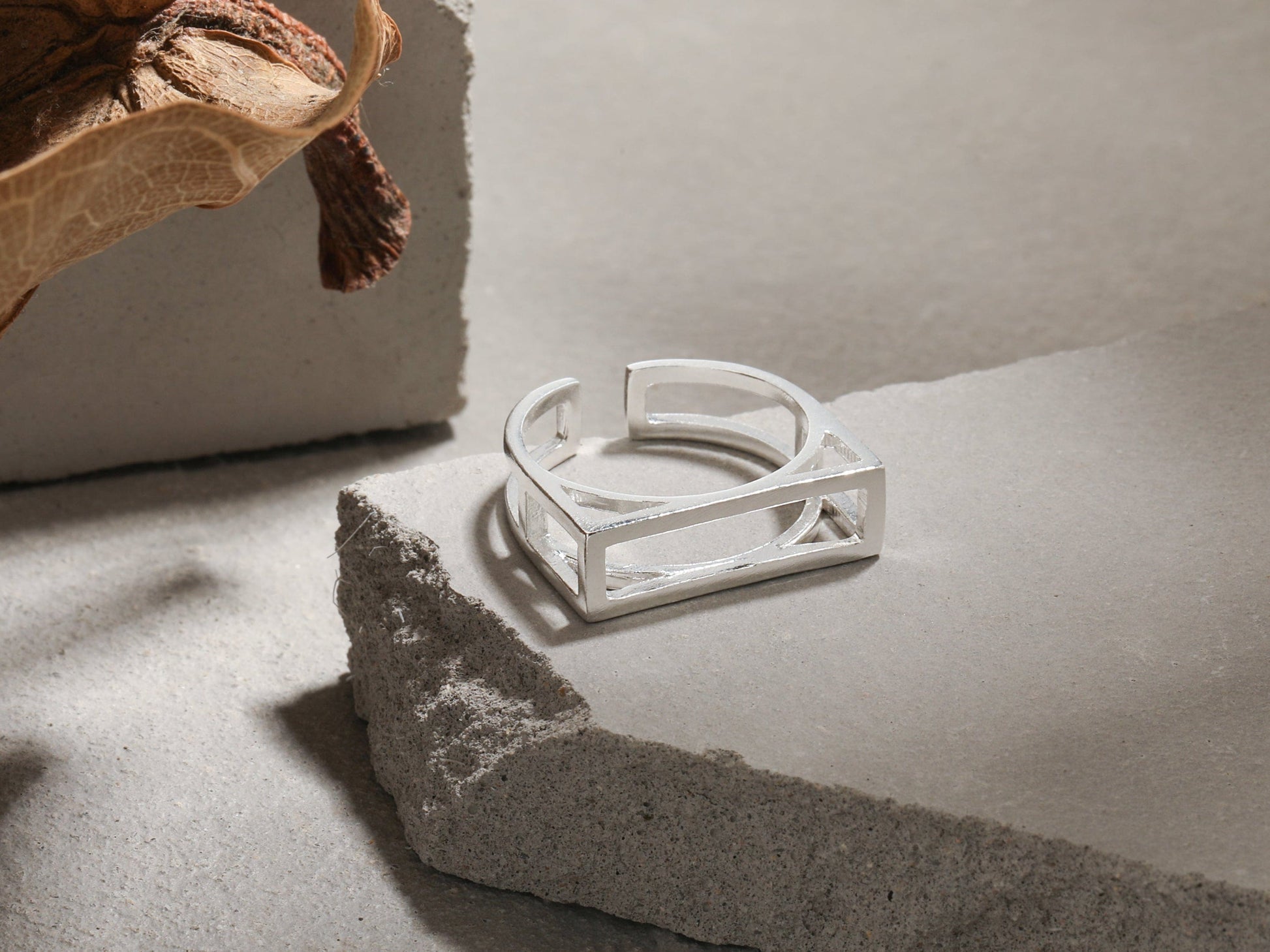Geometric Rectangle Cutout Adjustable Ring Geometric Rectangle Cutout Adjustable Ring