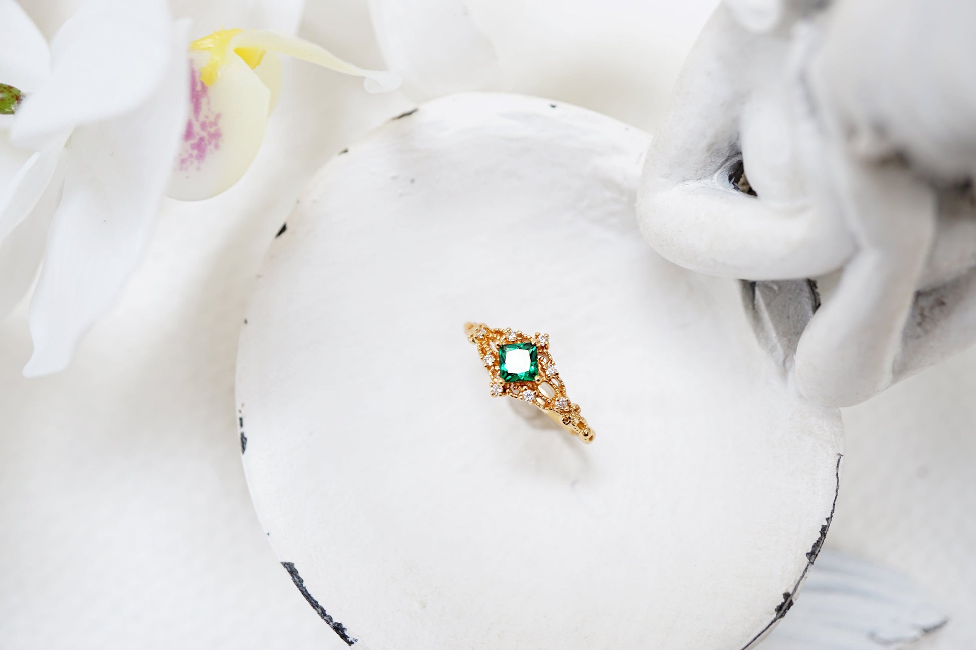 14K Gold 14K Gold Vermeil Princess Cut Green Crystal Ring Discover the 14K Gold Vermeil Princess Cut Green Crystal Ring - Vintage Style, Adjustable, Perfect Stacking Gift