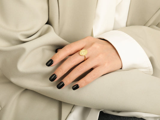 18K Gold 18K Gold Virgin Mary Disc Ring 18K Gold Virgin Mary Disc Ring: Elegant Religious Jewelry for Devout Christians