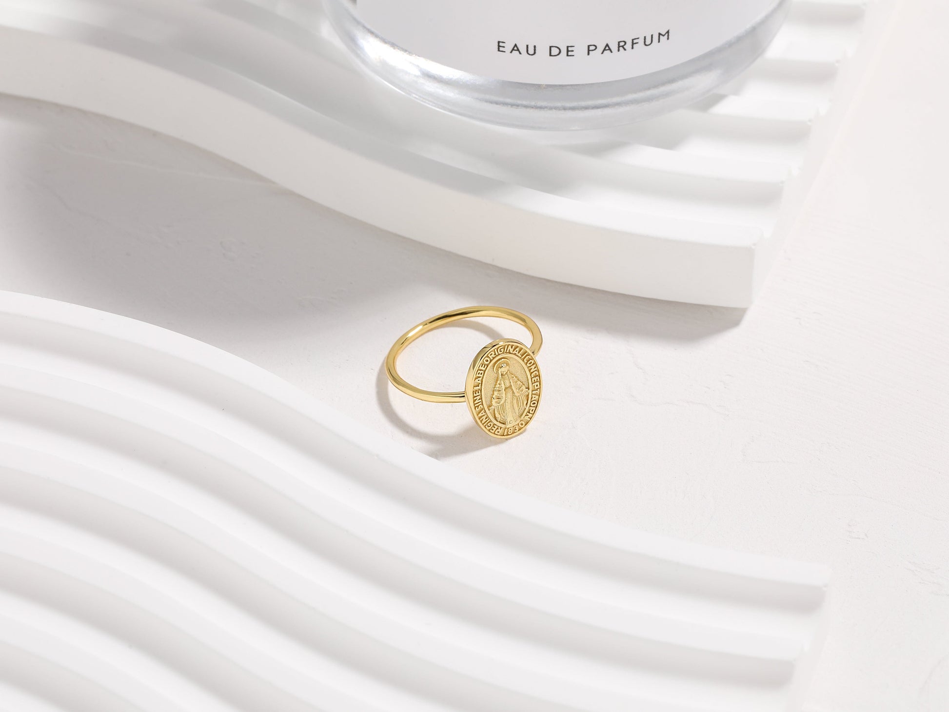 18K Gold 18K Gold Virgin Mary Disc Ring 18K Gold Virgin Mary Disc Ring: Elegant Religious Jewelry for Devout Christians