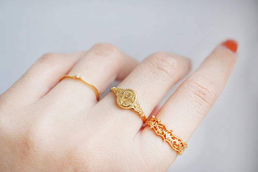 18K Gold 18K Gold Vermeil Hollowed Flower Vine Ring Discover the 18K Gold Vermeil Hollowed Flower Vine Ring - Perfect Stacking, Vintage Style Gift Ring