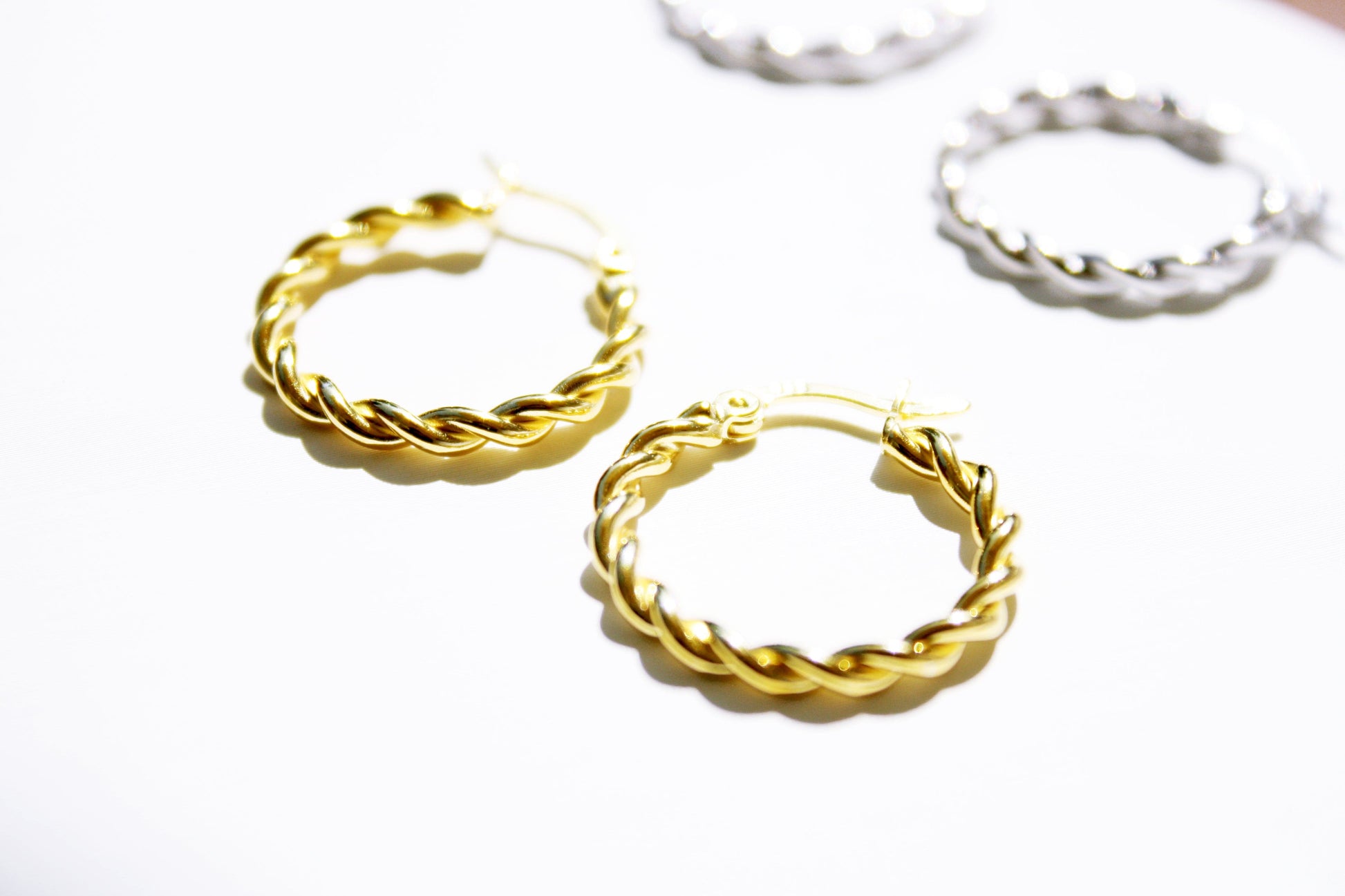 20mm Gold Twist Creole Hoop Earrings Elevate Your Style with 20mm Gold Twist Creole Hoop Earrings - Dainty, Minimalist, and Braided Design