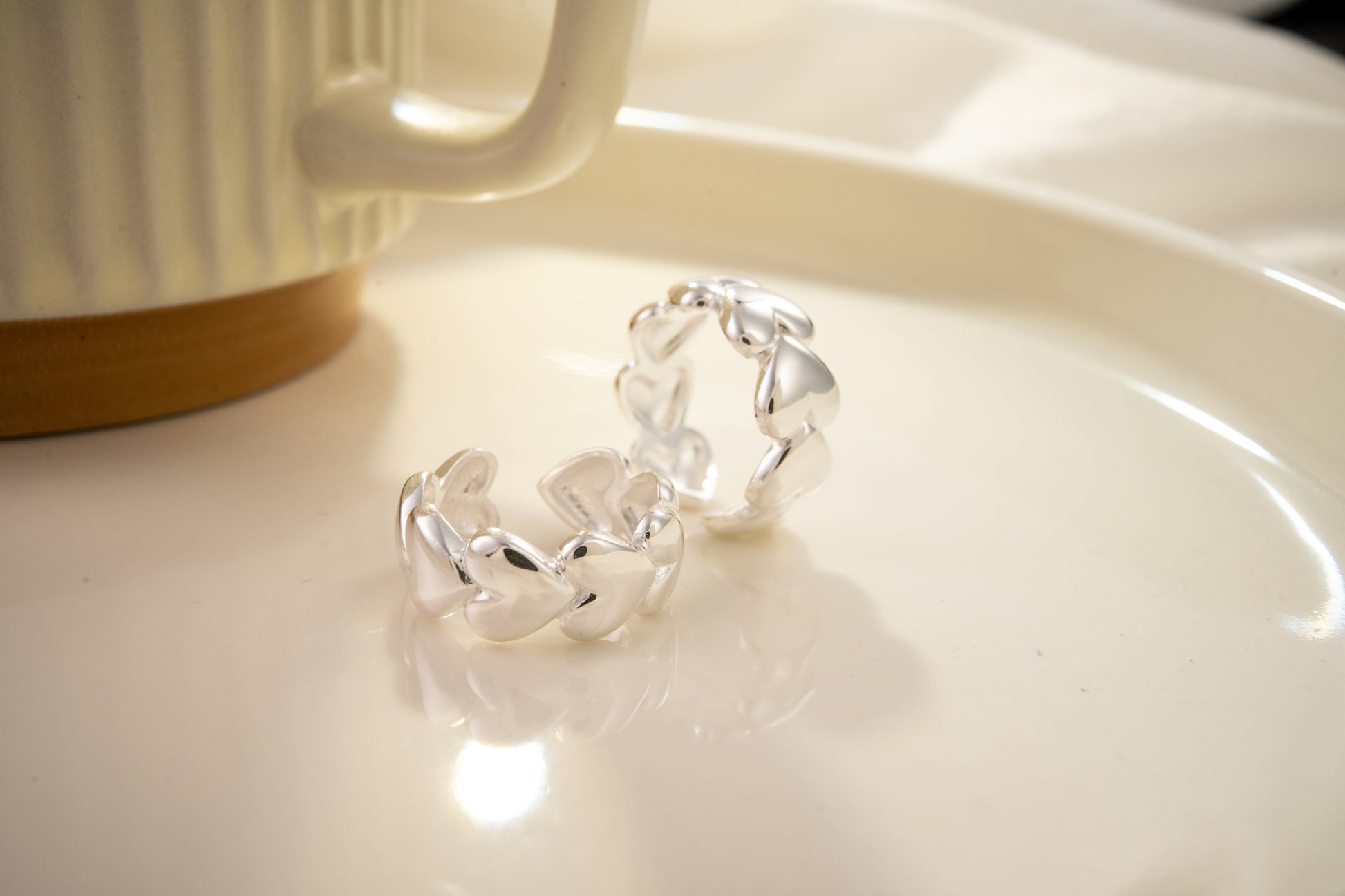 Heart Link Band Ring in 925 Sterling Silver Heart Link Band Ring in 925 Sterling Silver