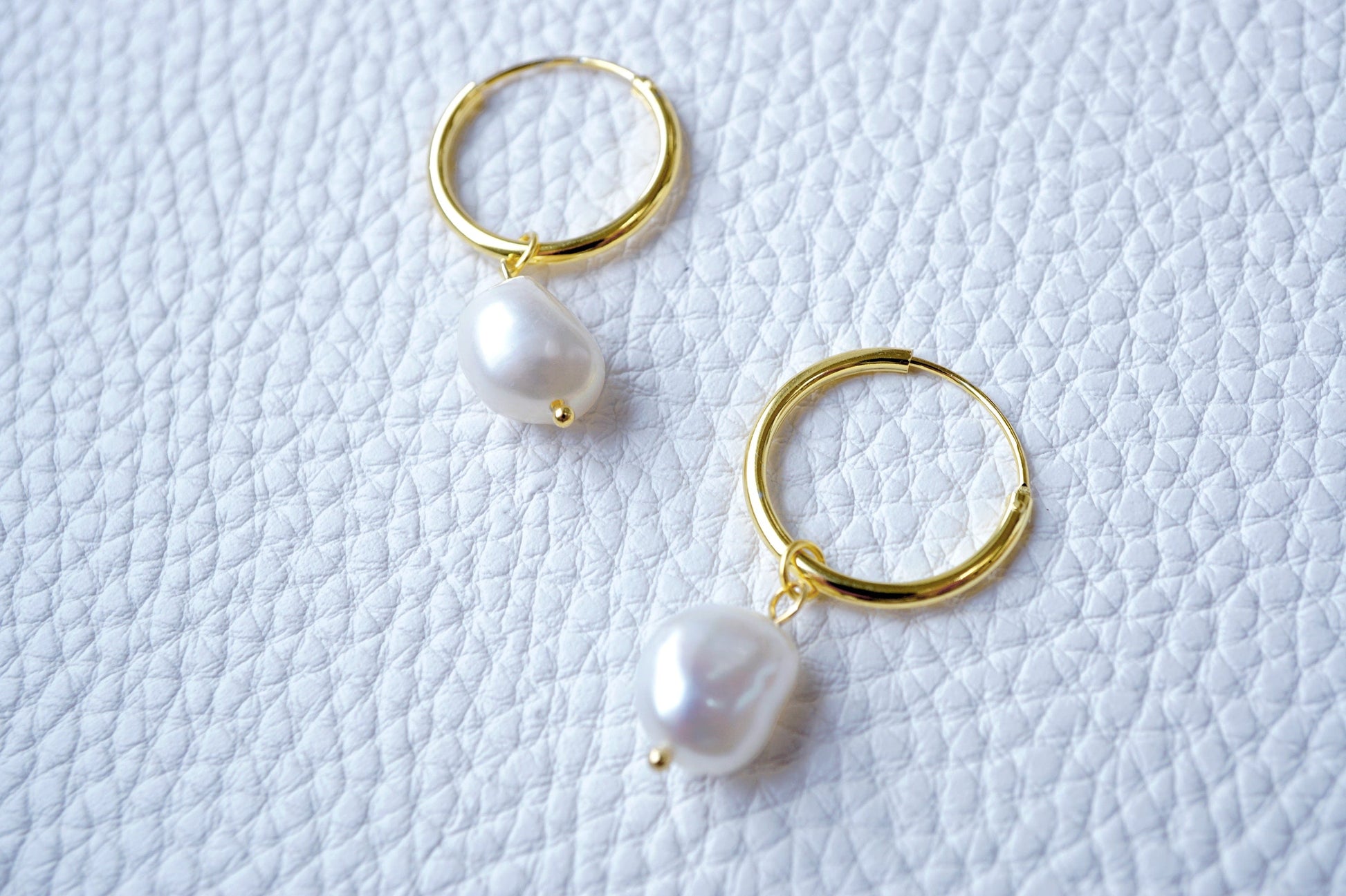 15mm Pearl Charm Hoop Earrings Elegant 15mm Pearl Charm Hoop Earrings - Perfect Geometric Pearl Drop Earrings for Bridesmaid Gifts