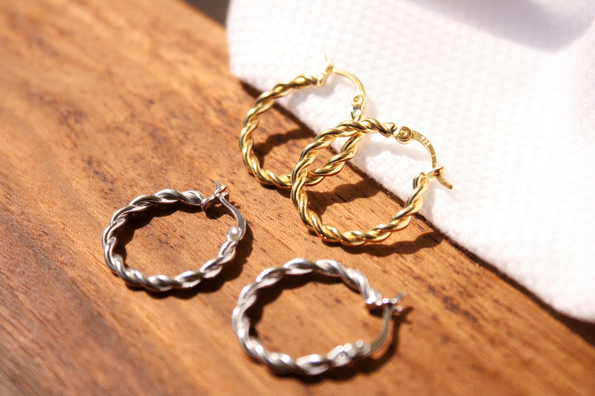 20mm Gold Twist Creole Hoop Earrings Elevate Your Style with 20mm Gold Twist Creole Hoop Earrings - Dainty, Minimalist, and Braided Design