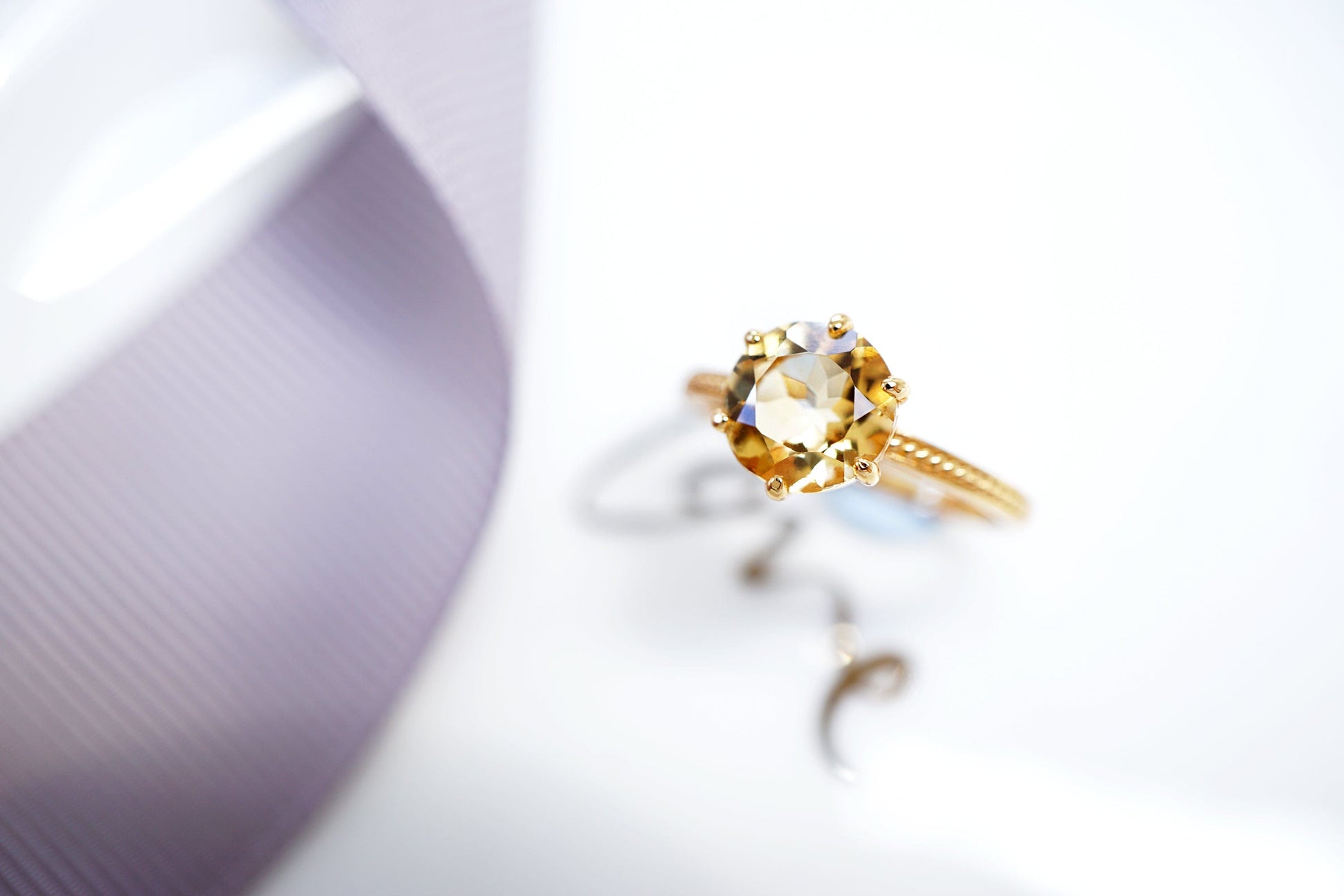 Gold 18K Gold Large Round Citrine Solitaire Ring 18K Gold Large Round Citrine Solitaire Ring - Vintage Style Stacking Ring with Natural Gemstone, Perfect Gift