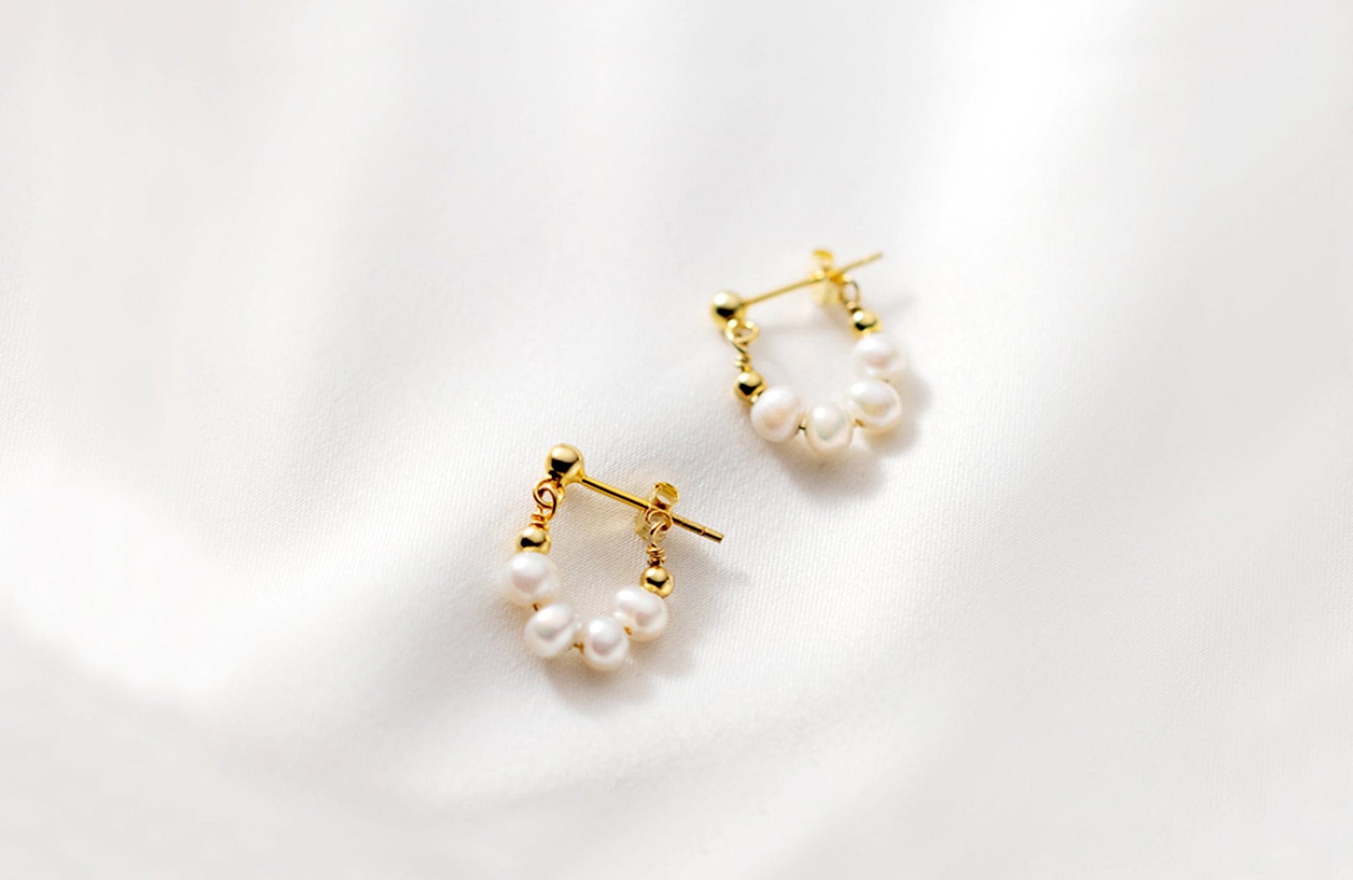 Mini Pearl Bead Hoop Earrings in 18K Gold Vermeil Mini Pearl Bead Hoop Earrings in 18K Gold Vermeil