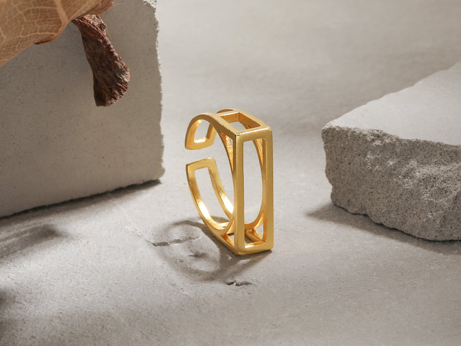 Geometric Rectangle Cutout Adjustable Ring Geometric Rectangle Cutout Adjustable Ring