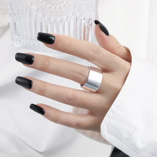 The Bold Band Ring