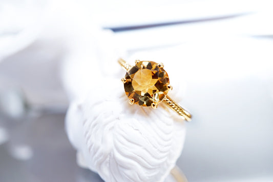 Gold 18K Gold Large Round Citrine Solitaire Ring 18K Gold Large Round Citrine Solitaire Ring - Vintage Style Stacking Ring with Natural Gemstone, Perfect Gift