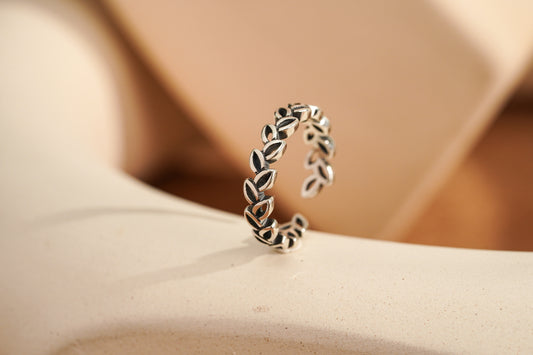 Sterling Silver Laurel Leaf Ring